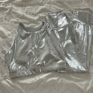 Carbon38 Metallic crackle foil Silver Activewear set s/m